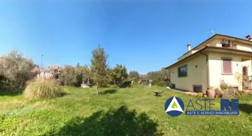 Foto Appartamento in Strada PIAN DEL CERRO 10/C, Viterbo di 251 m²