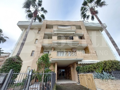 Foto Appartamento in Via degli Oleandri 45, Alba Adriatica di 70 m²