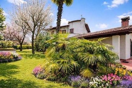 Foto Villa singola in Via CasTello 2, Volpara di 300 m² con 8 locali