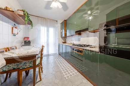 Foto Appartamento in Via Monte Penice 14, Rozzano Centro di 110 m²