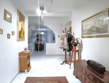 Foto Appartamento a Carrara Centro di 127 m² con 4 locali in vendita
