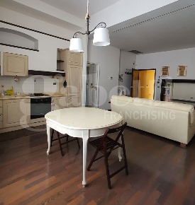 Foto Appartamento in Via Cavour 10, Brindisi Centro Storico di 70 m²