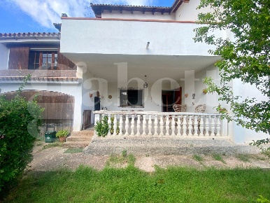 Foto Appartamento in Via Efisio Cugia 7, Sassari Sant'Orsola di 189 m²