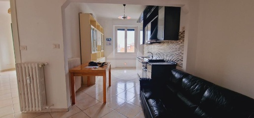 Foto Appartamento in via delle forze armate, Milano Baggio di 82 m²