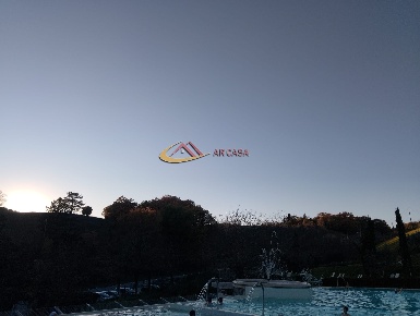 Foto Rustico a Chianciano Terme di 650 m² con 35 locali in vendita