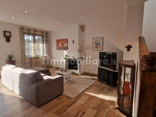 casa indipendente in vendita a Viareggio in zona Torre del Lago