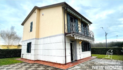 Foto Casa indipendente a San Giuliano Terme Pontasserchio, Pappiana