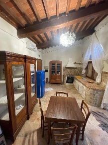 Foto Appartamento a Vicopisano Centro di 65 m² con 3 locali in affitto