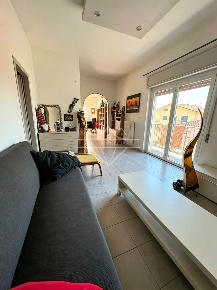 Foto Case semi ndipendenti a Carrara Avenza di 70 m² con 3 locali