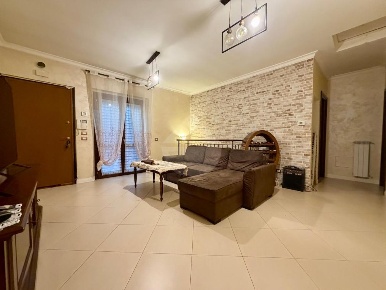 Foto Villa a schiera in Via dei laghi, Rocca di Papa di 90 m² con 4 locali