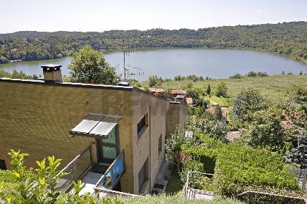 Foto Case semi ndipendenti in VIA MANDELLI 5/A, Montorfano Centro di 100 m²