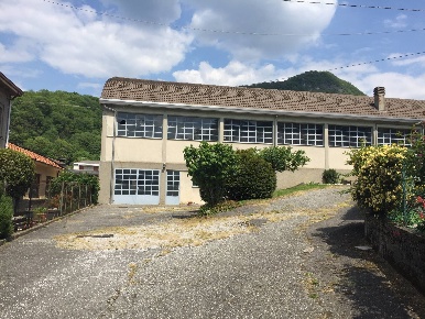 Foto Capannone industriale in VIA GRIGNA 6, Canzo di 900 m² con 5 locali