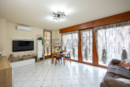 Foto Appartamento in via Borgoratto 11, Torrazza Piemonte Centro di 210 m²