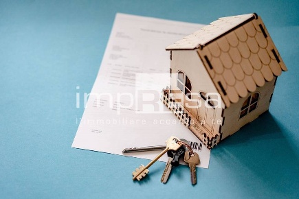 Foto Locale commerciale in Via XI Febbraio, Conegliano Centro di 102 m²