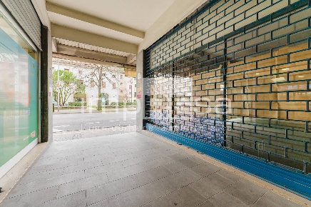 Foto Locale commerciale in Via XI Febbraio, Conegliano Centro di 102 m²