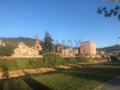 Foto Appartamento in Via Delfino 10, Millesimo Centro di 168 m² in vendita