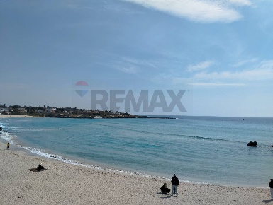 Foto Villa a schiera in Via Monte Favale 18, Pulsano di 50 m² con 2 locali