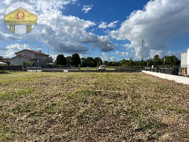 Foto Terreno residenziale a Ponzano Veneto di 930 m² in vendita