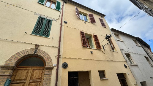 Foto Casa indipendente in via Roma 28, Rotella Centro di 140 m² in vendita