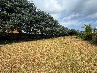 Foto Terreno residenziale in via garibaldi 88, Nerviano Centro di 3240 m²