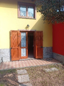 Foto Villa a schiera in via 3 settembre 3, Val Brembilla Gerosa di 68 m²