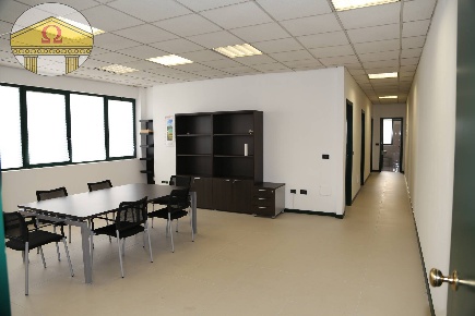 Foto Ufficio a Villorba di 110 m² con 4 locali in vendita