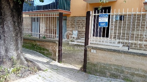 Foto Appartamento in Viale quattro novembre 2, Bassano Romano di 80 m²