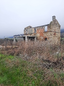 Foto Rustico in via Piane, Moresco di 130 m² con 6 locali in vendita