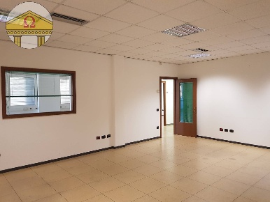 Foto Ufficio a Villorba di 380 m² in affitto