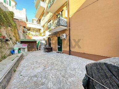 Foto Appartamento in Salita San Rocco 13, Genova Lagaccio di 108 m²