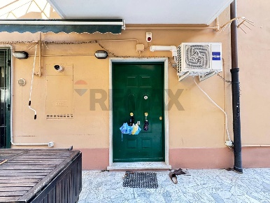 Foto Appartamento in Salita San Rocco 13, Genova Lagaccio di 108 m²
