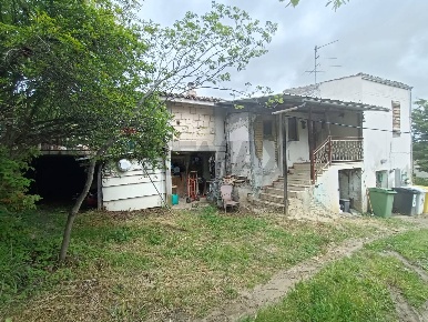 Foto Case semi ndipendenti a Penne di 119 m² con 5 locali in vendita