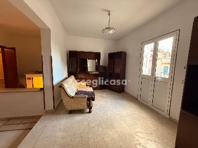 Foto Appartamento in Via Dante 133, Carini Centro di 70 m² con 2 locali