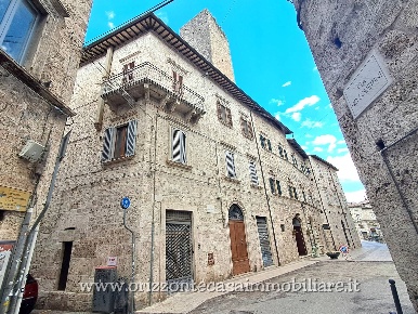 Foto Appartamento in VIA DELLE DONNE 4, Ascoli Piceno di 158 m² in vendita