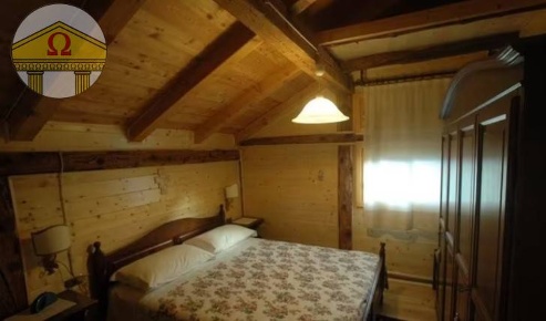 Foto Villa unifamiliare a Val di Zoldo di 120 m² con 7 locali in vendita