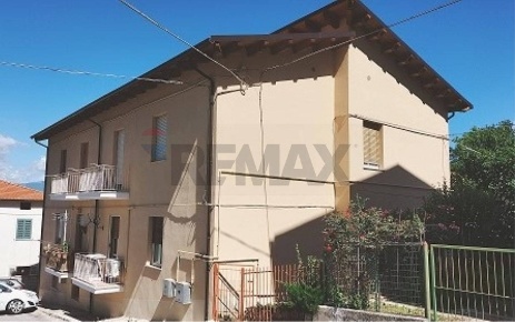 Foto Appartamento in Via Morrone 11/B2, Lettomanoppello Centro di 90 m²