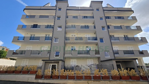 Foto Appartamento in Via Appia, San Nicola la Strada di 130 m² con 3 locali