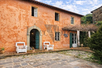 Foto Rustico in via Torre di sotto 770, Lucca Mutigliano - Torre di 270 m²