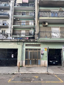 Foto Appartamento in Via Alessandro Volta 26, Sannicandro di Bari di 104 m²