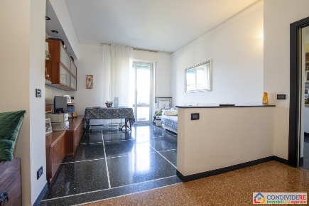 Foto Appartamento in Via Brigata Salerno, Genova Quarto di 97 m² in vendita