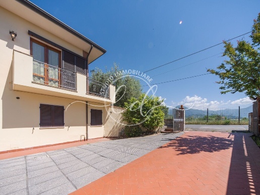 appartamento in vendita a Pietrasanta in zona Focette