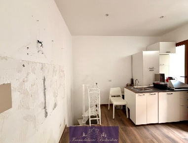 Foto Locale commerciale in Piazza Leopoldo, Firenze di 40 m² con 2 locali