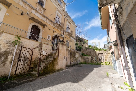 Foto Villa singola in via della vittoria, Lentini di 40 m² con 1 locali