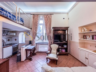 Foto Appartamento in via poggio dei mari, Napoli di 40 m² con 2 locali