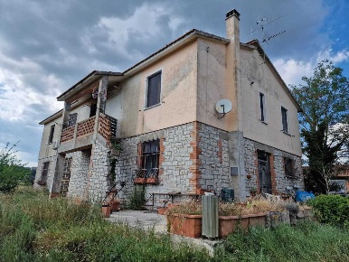 Foto Villa singola in VIALE GIACOMO MATTEOTTI, Avigliano Umbro Centro