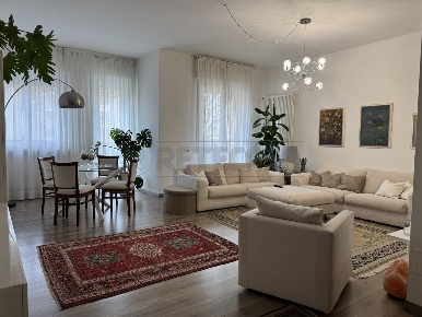 Foto Appartamento in Piazza Ludovico Benvenuti, Crema di 130 m² in vendita