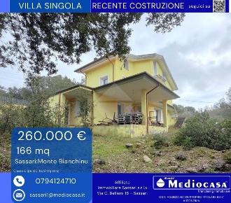 Foto Casa indipendente in s.v. monte bianchinu, Sassari di 166 m²