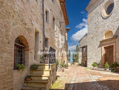 Foto Appartamento in Via del Tempio, Marsciano Spina di 113 m² con 4 locali