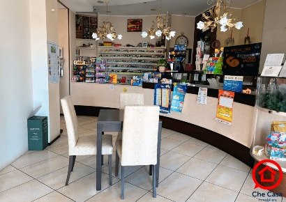 Foto Locale commerciale in Via Cervese 4627, Cesena di 150 m² in vendita