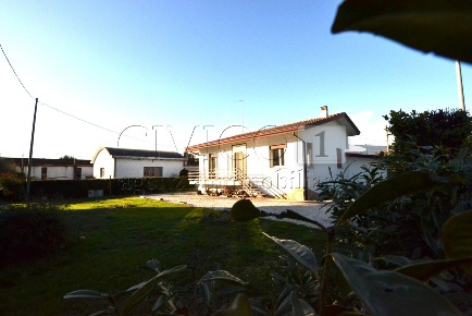 Foto Villa singola in Via Brentella 37, Selvazzano Dentro di 150 m²